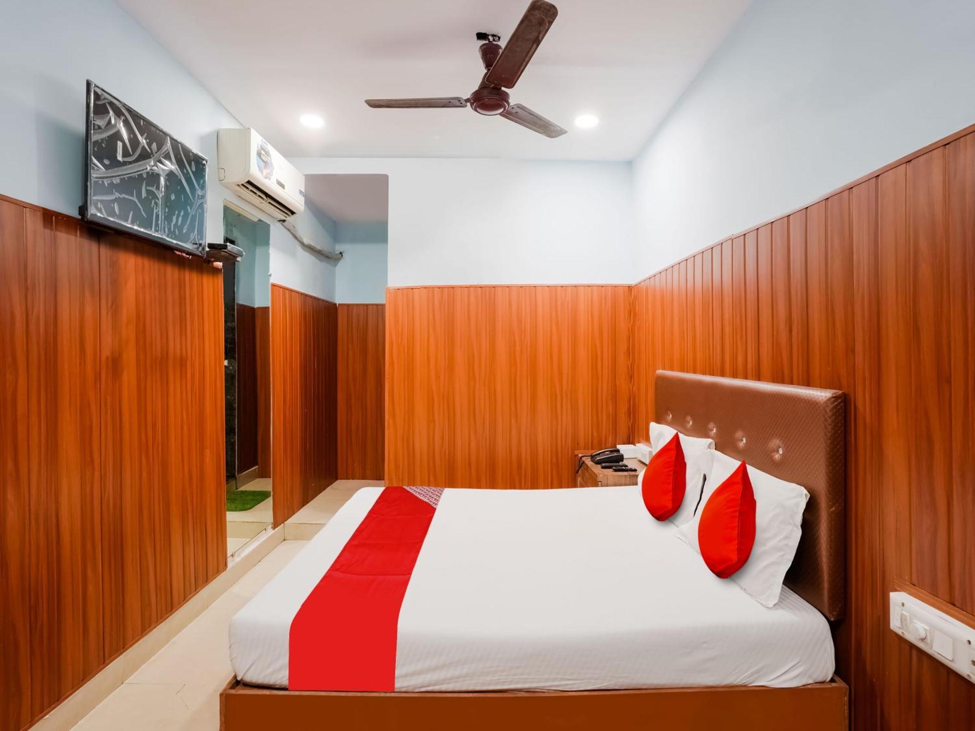 Hotel O Spotlight Thána Kültér fotó