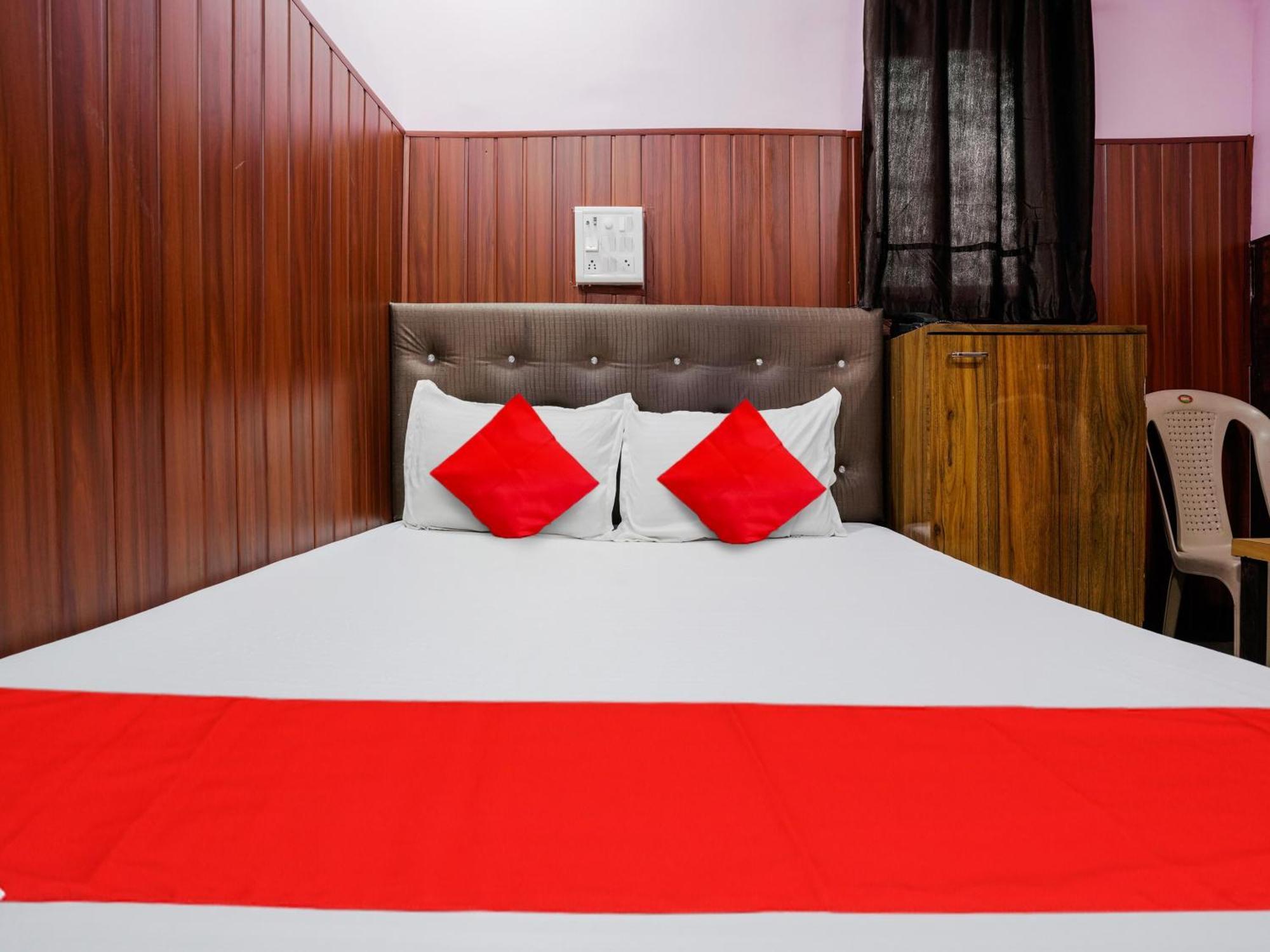 Hotel O Spotlight Thána Kültér fotó